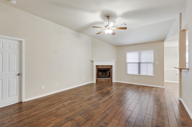 Photo - 7916 Fieldstone Dr