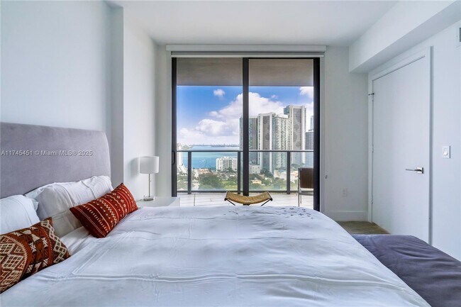 Photo - 121 NE 34th St Unit 2604