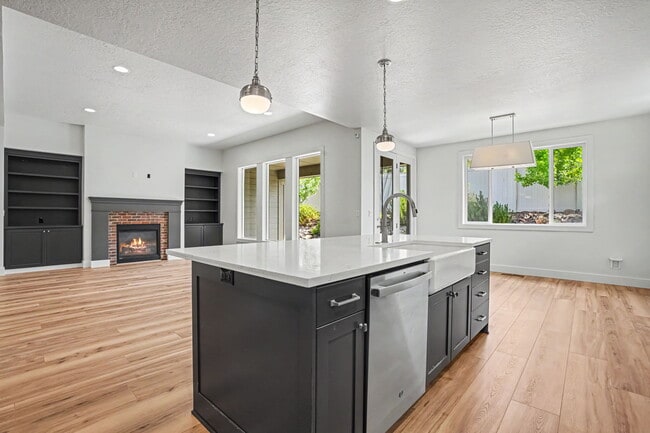 Photo - 6120 N Hacienda Ave