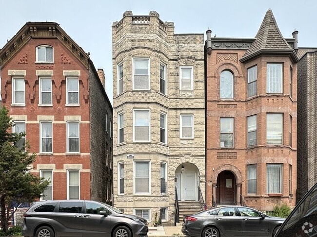Building Photo - 1406 W Superior St Rental