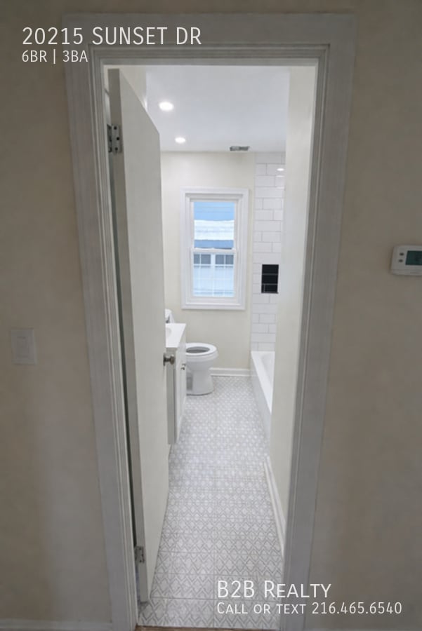 Photo - 20215 Sunset Dr