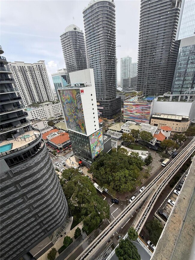 Photo - 1010 Brickell Ave Unit 2310