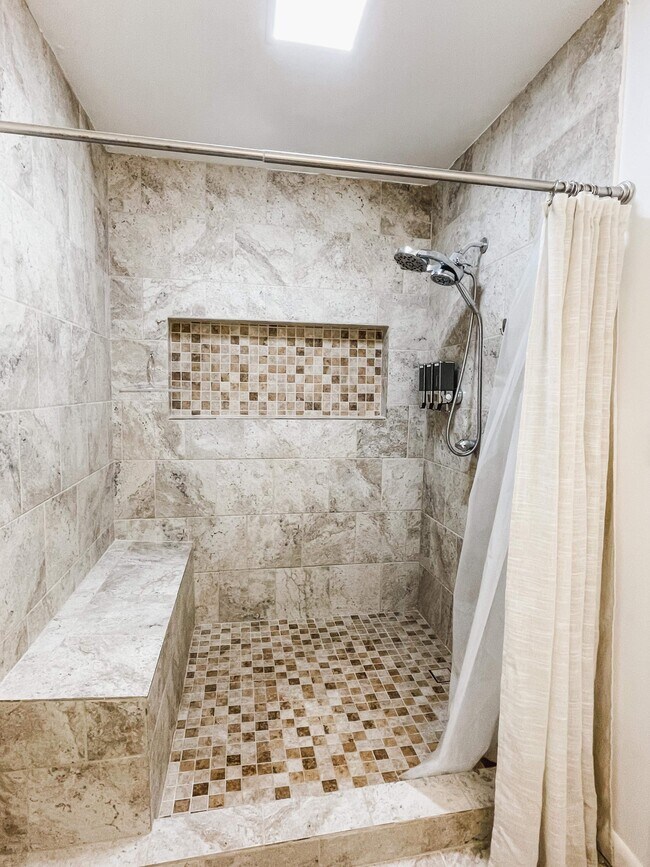 Photo - 604 Briar Ct