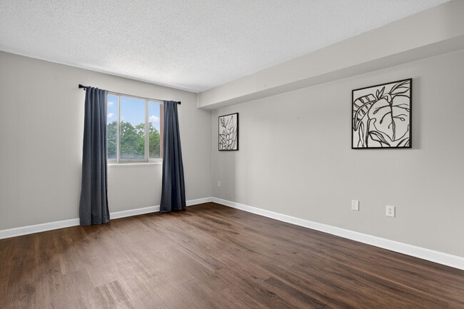 Building Photo - 1825 Saint Julian Pl Unit 5E
