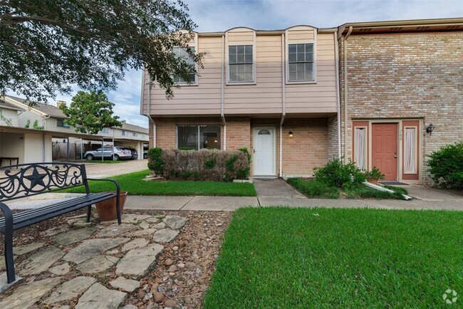 Building Photo - 762 Thicket Ln Rental