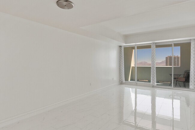 Photo - 2700 S Las Vegas Blvd Unidad 3005 Rental