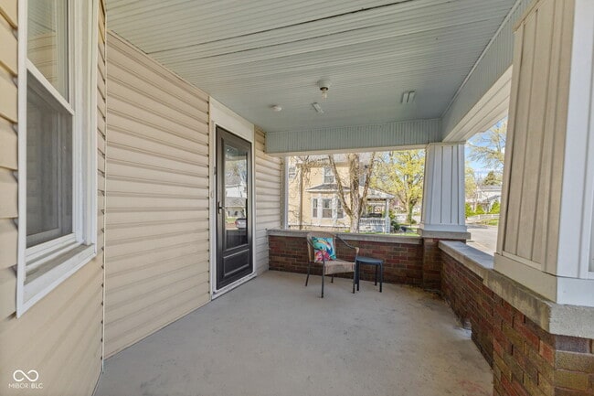 Photo - 195 W Marion St