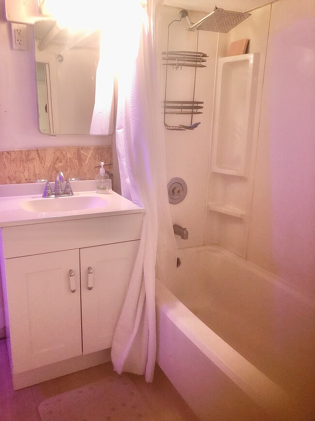 Photo - 118 College Ave