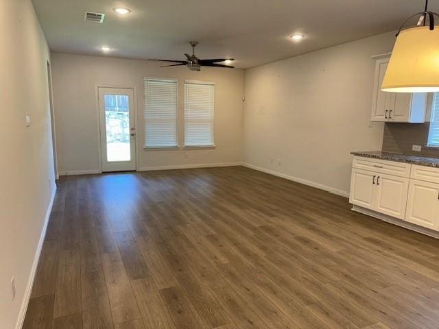 Photo - 5534 Capilano Ct