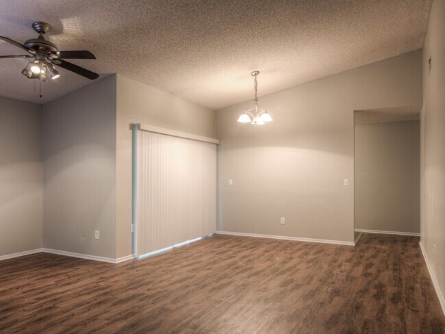 Photo - 7934 Winter Song Dr