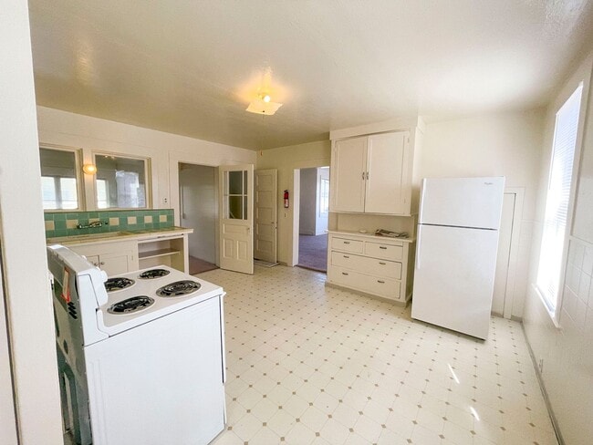 Photo - Pet-friendly Craftsman Home!