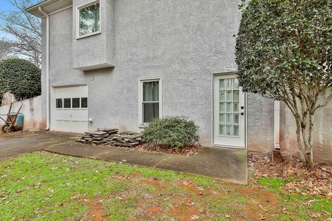 Photo - Sharpsburg Basement Apartment, ALL utilities included.