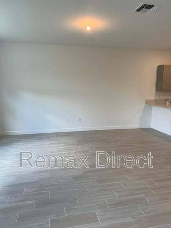 Photo - 4393 Hammock Grove Dr