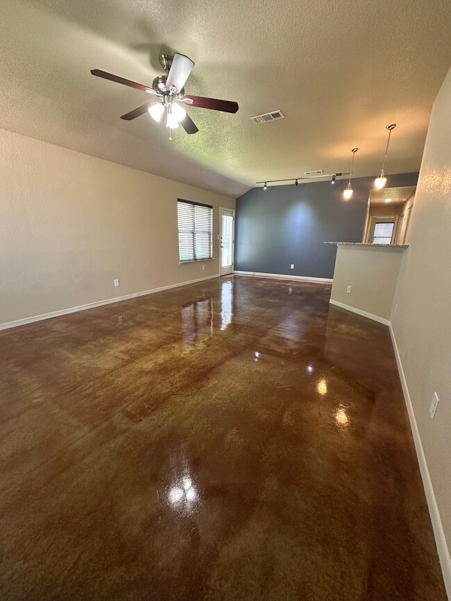Photo - 2108 Pinckney Ct