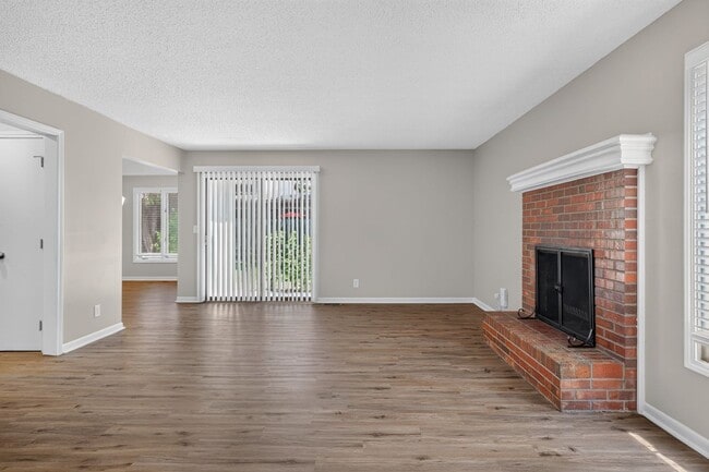 Photo - 11624 Bluejacket St