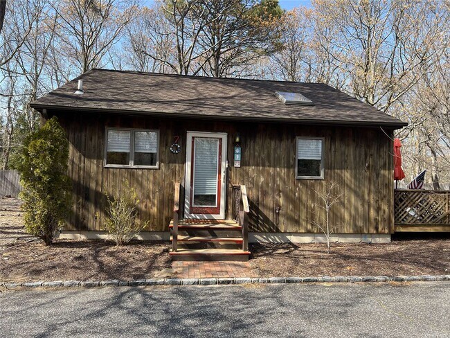 Photo - 126 Lynn Ave House