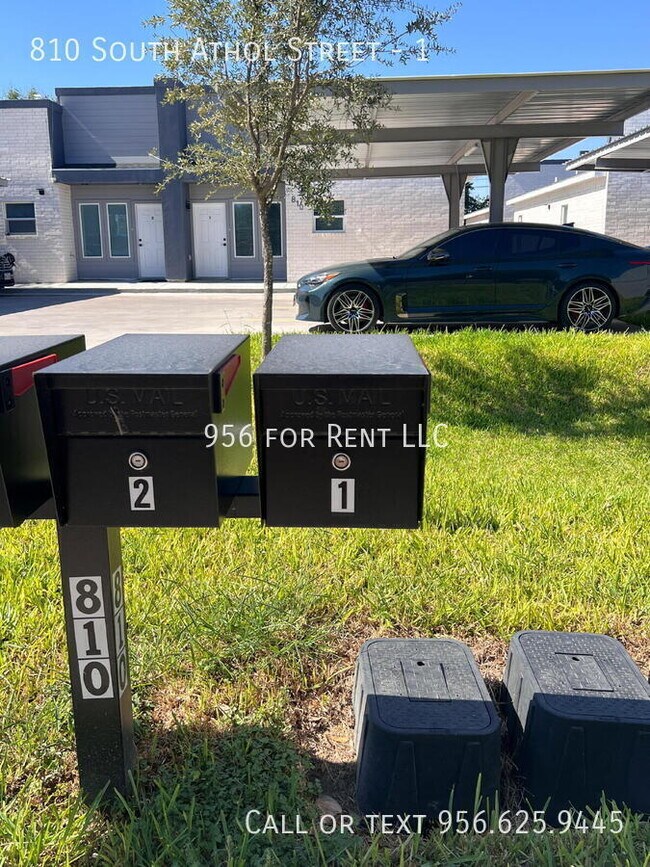 Photo - 810 S Athol St Unit 1