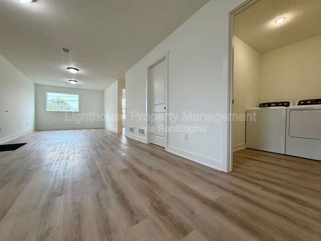 Photo - 310 Allen Ave