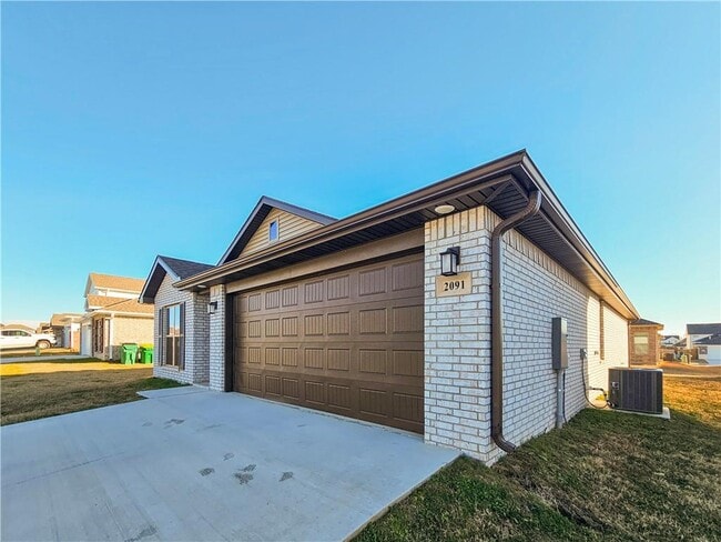 Photo - 2091 Bluebonnet Ln