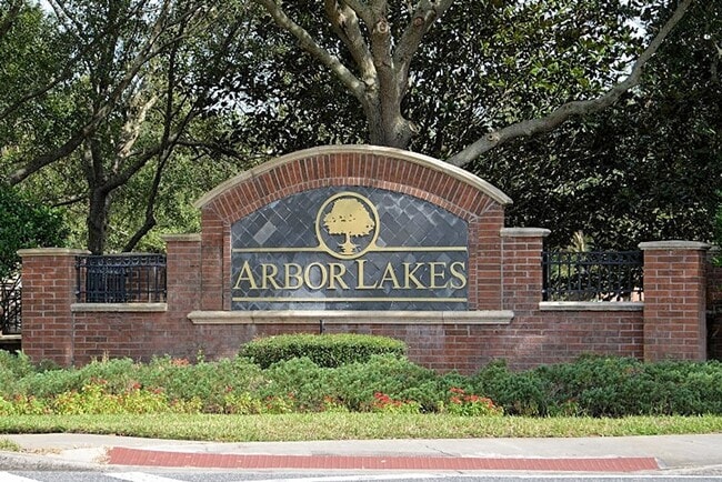 Building Photo - Sanford Condo