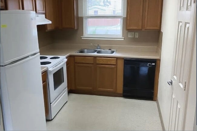 Photo - 308 N East St