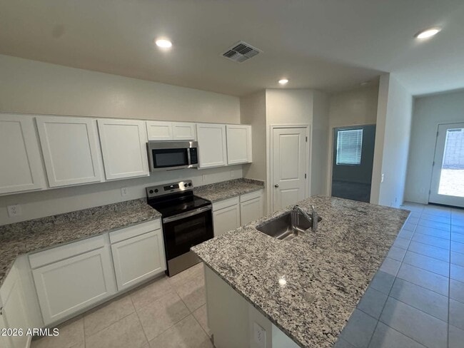 Photo - 2073 Driftwood Dr