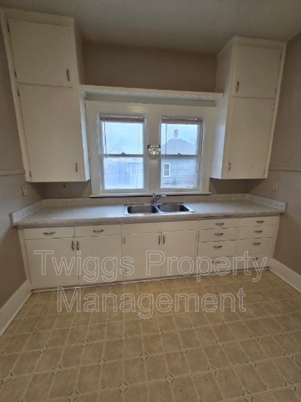 Photo - 814 St Cloud St