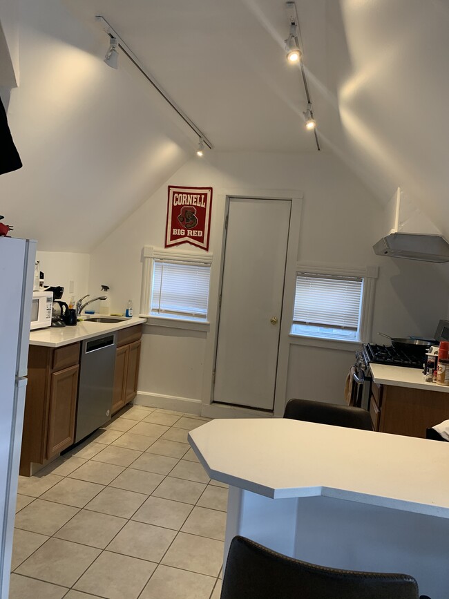 Photo - 109 Cook Street