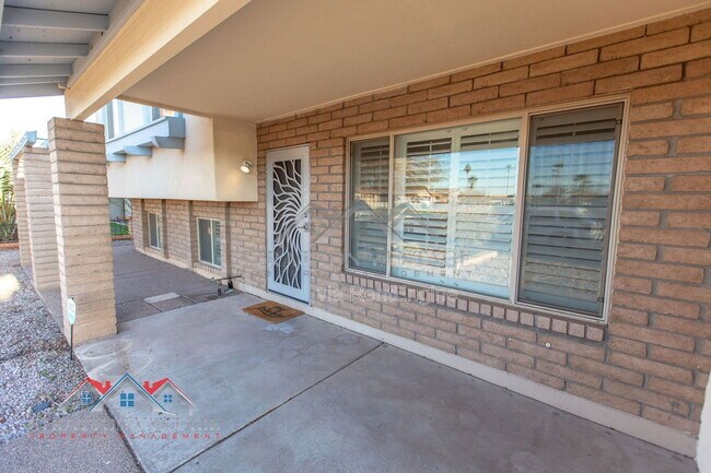 Photo - 1735 W Pampa Ave