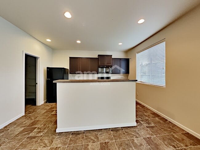 Photo - 370 Lolo Trail Ave