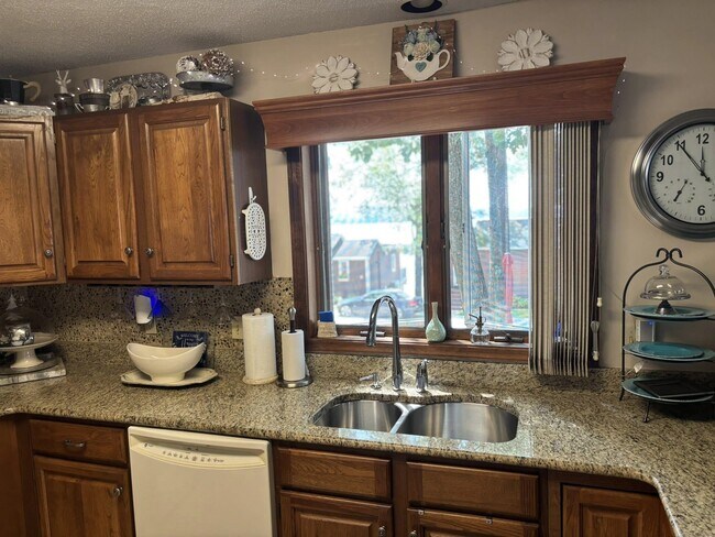 Photo - 6A Crestview Ln