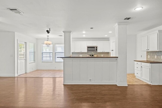 Photo - 789 Kingfisher Ln