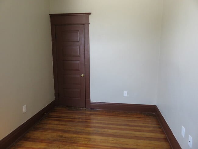 Photo - 608 W 3rd St Unit 2D
