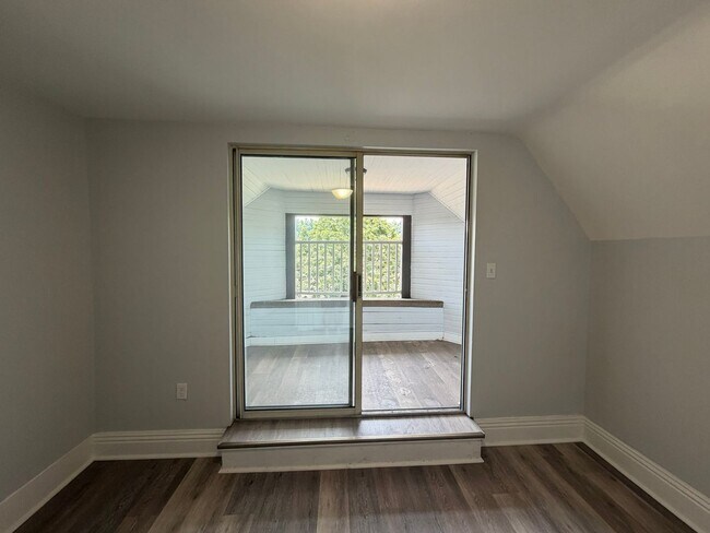 302-C Grant St