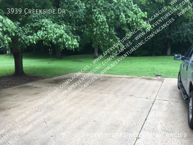 Photo - 3939 Creekside Dr