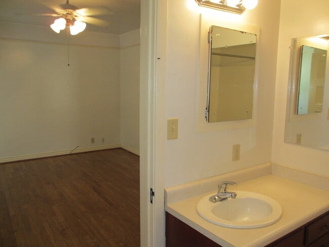 Photo - 417-421 Normal Ave Unit 419 Normal Ave