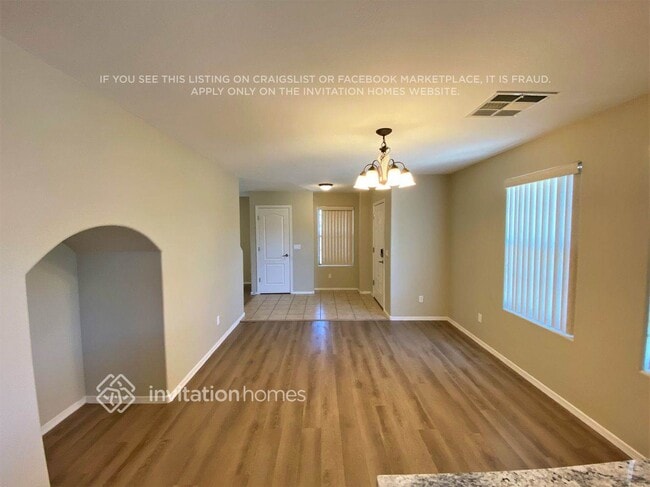 Photo - 3059 E Harrison St