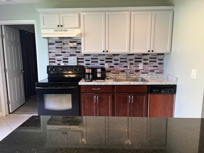 Photo - 491 SW Curtis St