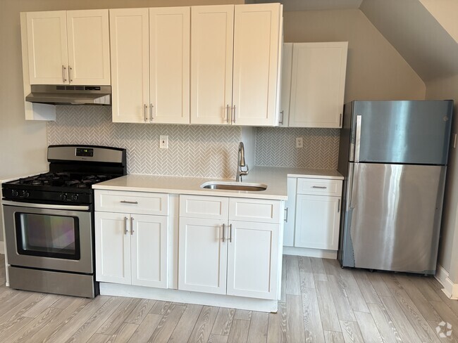 Building Photo - 226 N Park St Unit 2 Rental