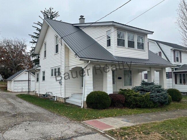 Photo - Beautiful 4 Bedroom on Ashland's South Side