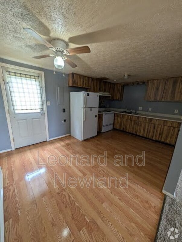 Building Photo - 214 Patricia Dr Rental