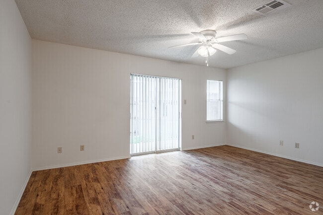 2BR, 2.5BA - 1219SF
