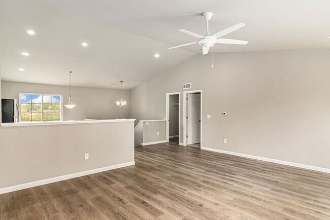 Photo - 2411 Richardson Ct