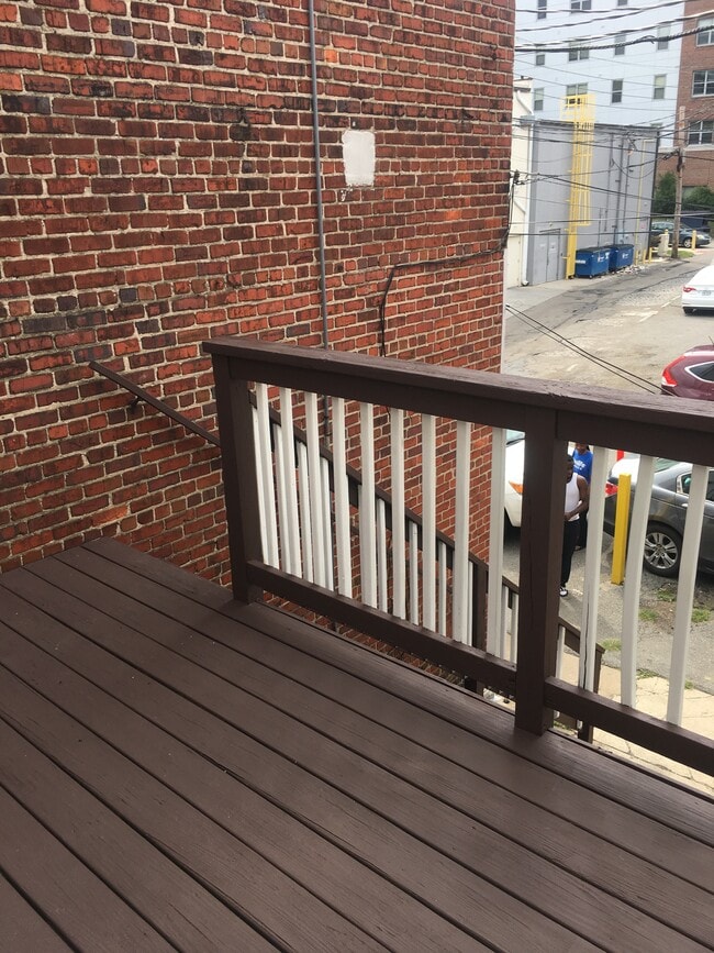 Photo - 310 N Laurel St Unit 2nd floor