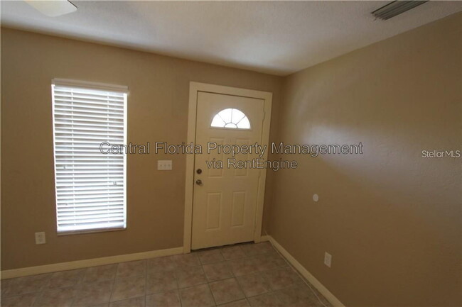 Photo - 1330 W Fowler Dr Unit A