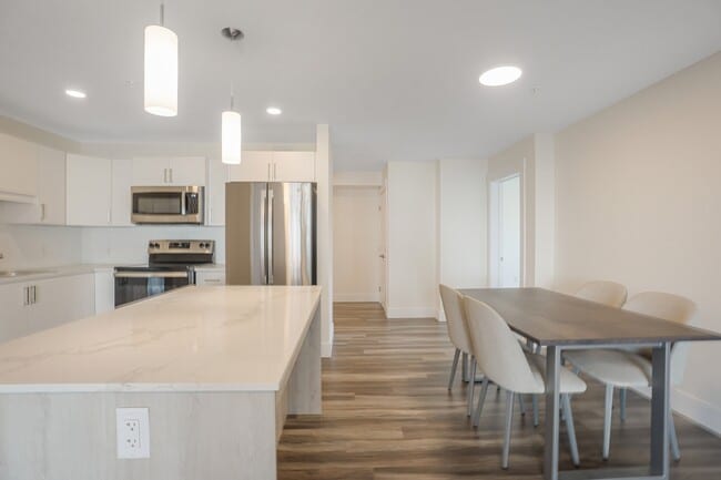 Photo - 7 Manhattan Dr Unit 307