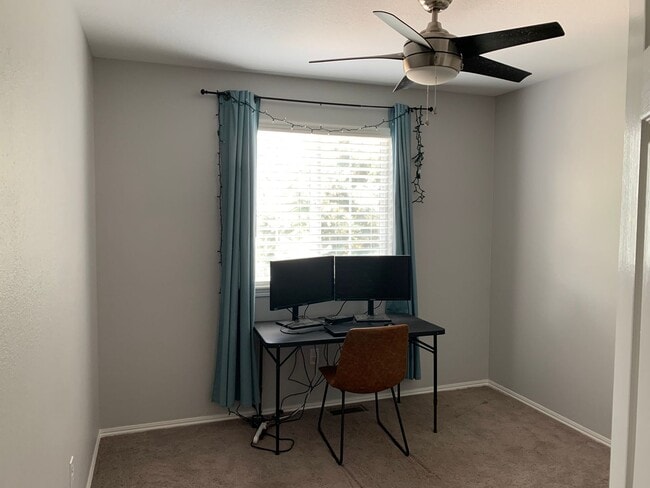 Photo - 4 bed 4 bath Erie home 1 mile from downtown and shops!