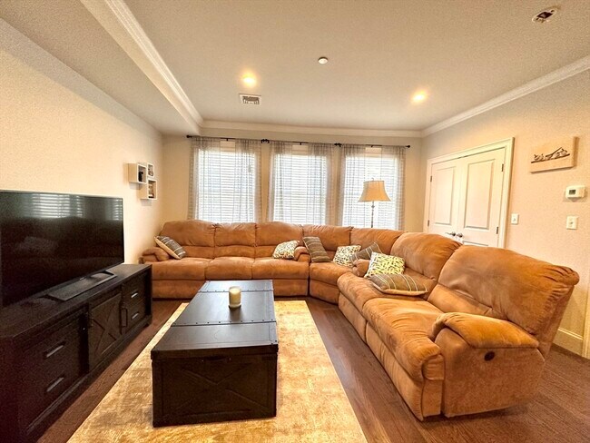 Photo - 371 Main St Unidad 10