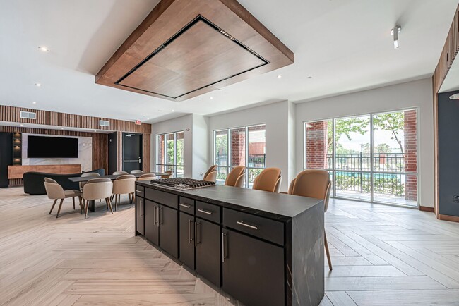 Photo - 8877 Lakes at 610 Dr Unit 316