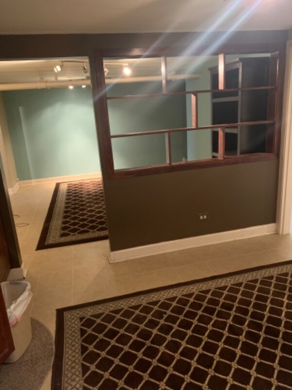 Photo - 7627 Monroe St